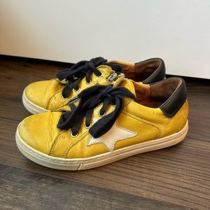 Froddo Yellow w/White Star Lace and Zip Sneakers (Size 36)